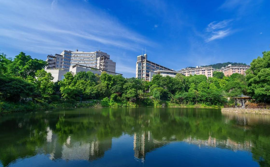 学分重构、模式焕新,重庆工商大学绘制2026级本科人才培养“新蓝图” 学分重构、模式焕新,重庆工商大学绘制2026级本科人才培养“新蓝图”